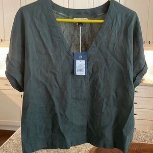 Sage green cotton v-neck top new w/tags